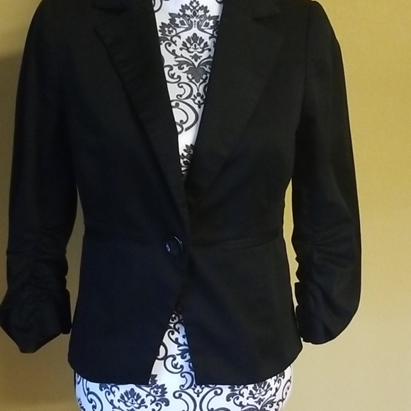 Jacket - Picture 3 of 4